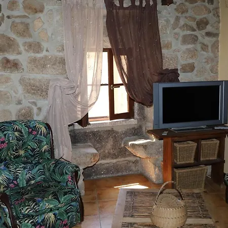 Casa Na Serra Da Estrela * Melo